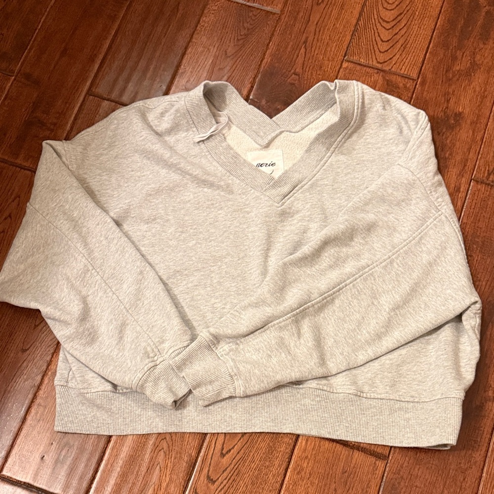 Aerie Light Gray V-Neck sweatshirt